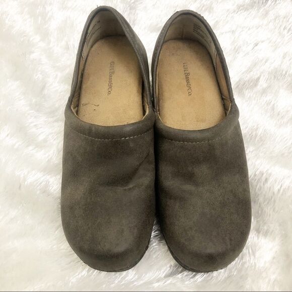G.H. Bass & Co clog Suede shoes size 7M - Picture 1 of 5